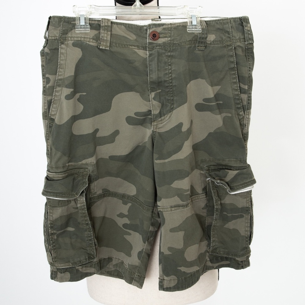 Camouflage cargo style shorts Hollister Cali Longboard Fit Bermuda length 30 - Picture 8 of 11